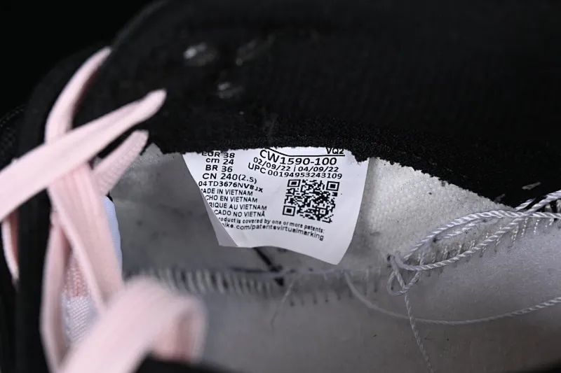 All Categories Nk SB Dunk Series Nk SB Dunk Low Low-top Sneakers Gift Box Nk Dunk Low Tokyo Raspberry Black Pink Customized Deconstructed Strap Casual Sneakers CW1590-100